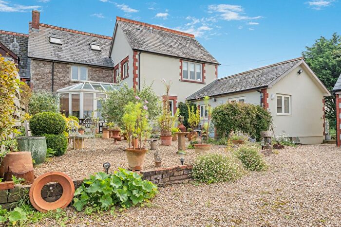 5 Bedroom Semi-Detached House For Sale In Gwehelog, Usk, Monmouthshire, NP15