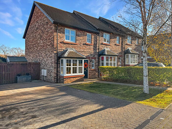 3 Bedroom End Of Terrace House For Sale In Lingfield Close, Carlisle, CA2