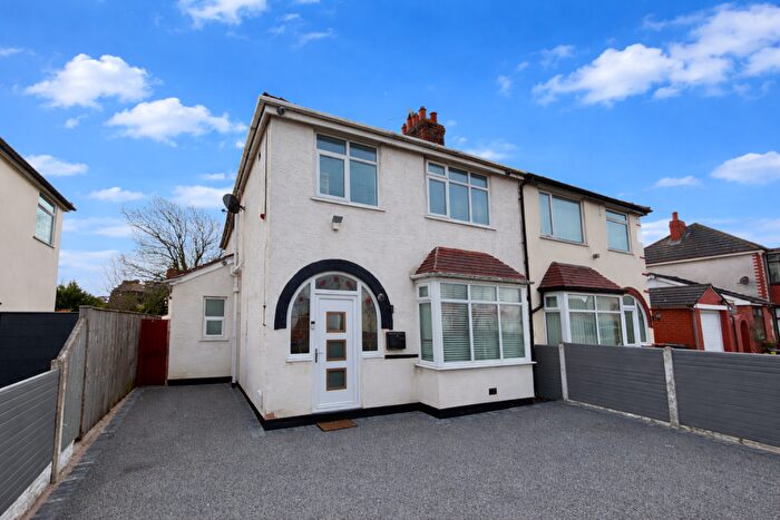 3 Bedroom Semi-Detached House For Sale In West Drive West, Cleveleys, FY5