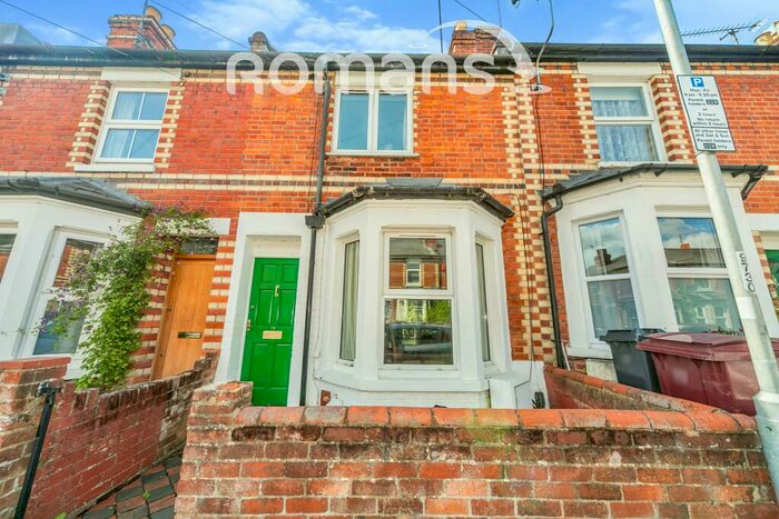 2 Bedroom Terraced House To Rent In Kings Road, Caversham, RG4