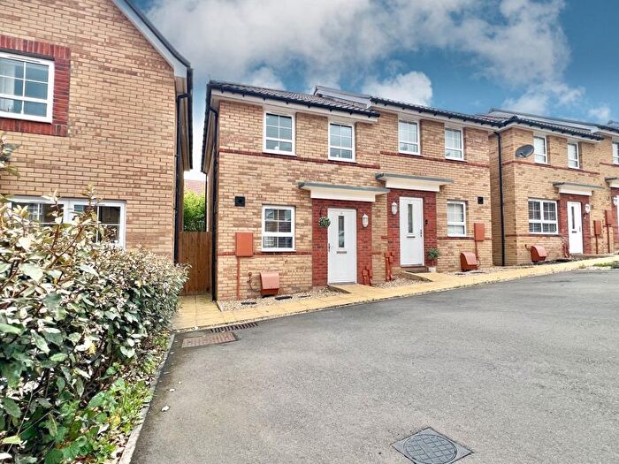 2 Bedroom Semi-Detached House For Sale In Shilling Close, North Petherton, Bridgwater, TA6