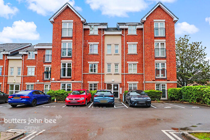 2 Bedroom Apartment For Sale In Dale Way, Crewe, CW1