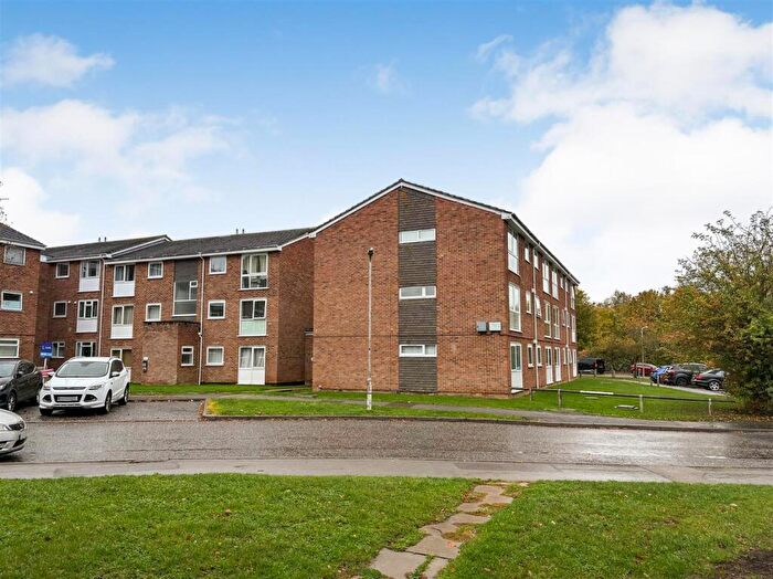 2 Bedroom Flat For Sale In Crocus Way, Chelmsford, CM1
