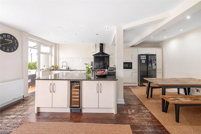 4 Bedroom Semi-Detached House For Sale In Lancaster Road, London, SE25