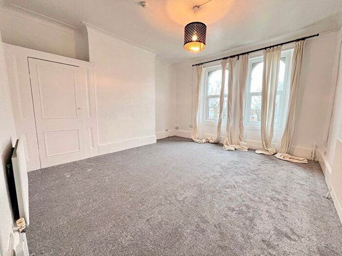 1 Bedroom Flat To Rent In Sunny Bank, London, SE25
