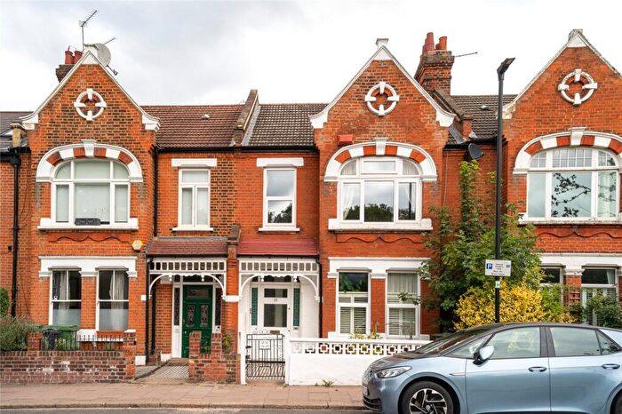 3 Bedroom Terraced House For Sale In Emmanuel Road, London, SW12
