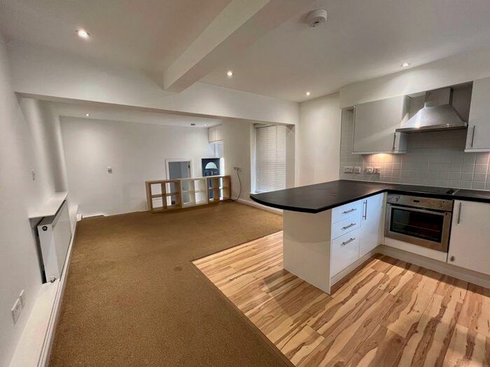 1 Bedroom Apartment To Rent In East Barnet Road, EN4