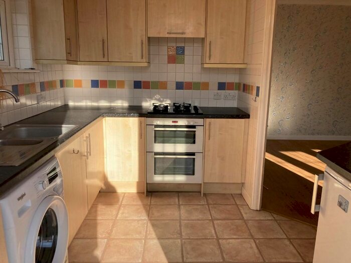 2 Bedroom Semi-Detached Bungalow To Rent In Derby Avenue, Upminster, RM14