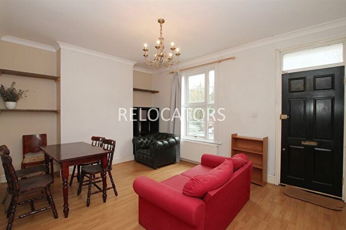 4 Bedroom Terraced House To Rent In Mossford Street, Mile End, E3