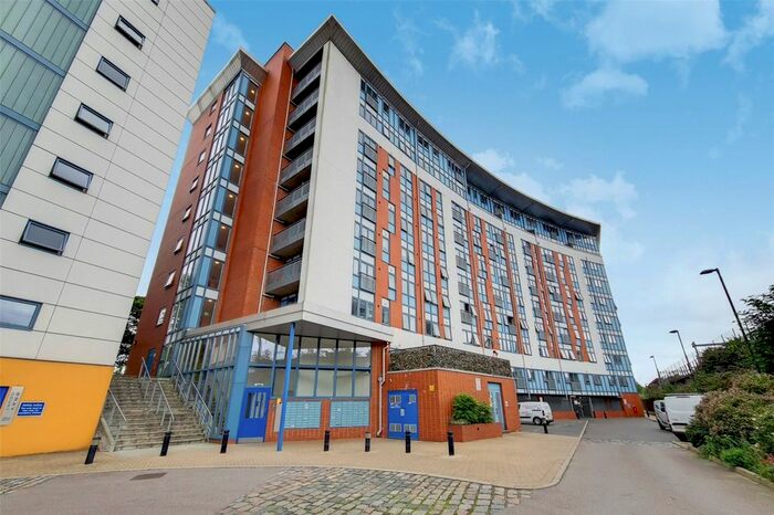 2 Bedroom Flat To Rent In Meath Crescent, London, E2