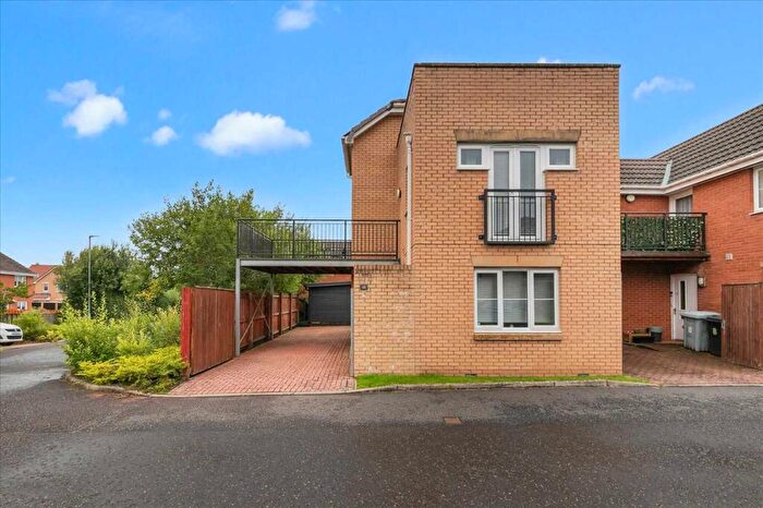 3 Bedroom Link Detached House For Sale In Duncanrig Crescent, Hudson Bay, East Kilbride, G75