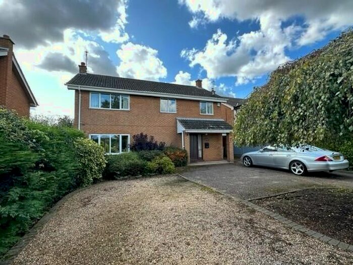 4 Bedroom Detached House To Rent In Thieves Lane, Norwich, NR13