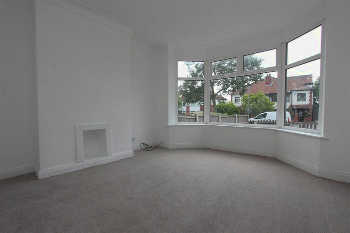 3 Bedroom Semi-Detached House To Rent In Stainburn Crescent, Leeds, LS17