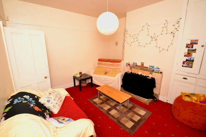 3 Bedroom Detached House To Rent In Watkin Street, Nottingham, NG3