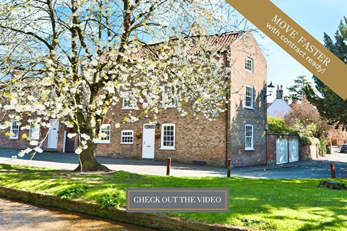 4 Bedroom Detached House For Sale In Brookside, Welton, Brough, HU15