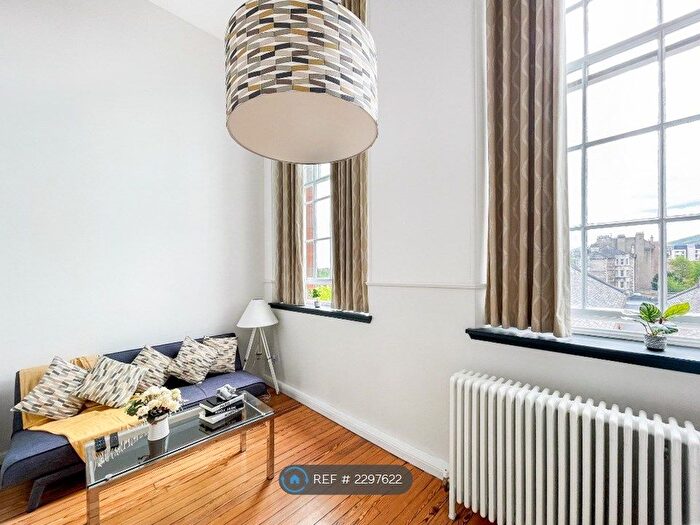 1 Bedroom Flat To Rent In Mcdonald Road, Edinburgh, EH7