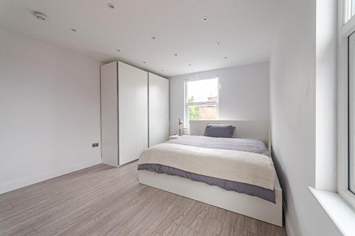 1 Bedroom House Of Multiple Occupation To Rent In Harrow View, Harrow, Middlesex, HA1