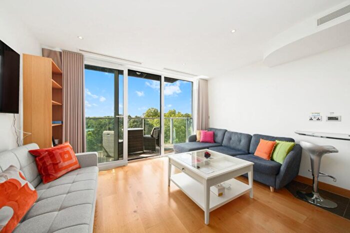 2 Bedroom Flat For Sale In Eustace Building, Queenstown Road, SW11