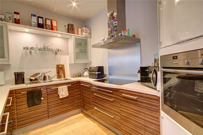 2 Bedroom Apartment For Sale In Tranquil House, Worsdell Drive, Gateshead, Tyne And Wear, NE8