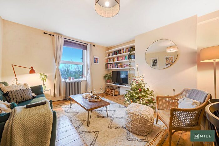 2 Bedroom Flat To Rent In Harvist Road, London, NW6