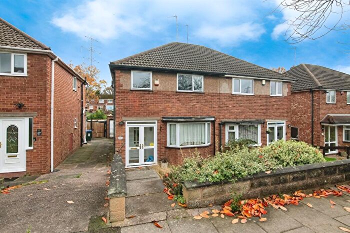 3 Bedroom Semi-Detached House For Sale In Anderson Crescent, Birmingham, B43