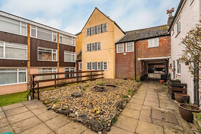 1 Bedroom Flat For Sale In Mandells Court, Norwich, NR3