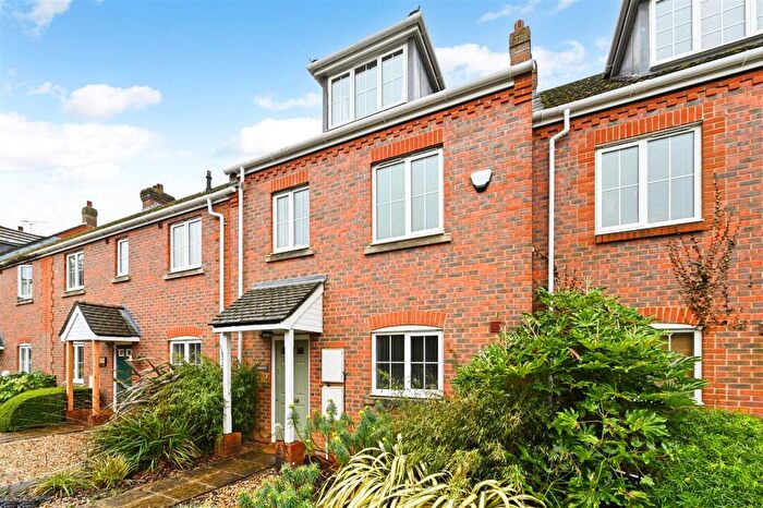 3 Bedroom House To Rent In Clay Lane, Fishbourne, PO18