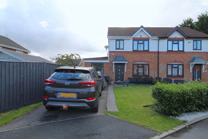 4 Bedroom Semi-Detached House For Sale In Leagate, Aintree, Liverpool, L10