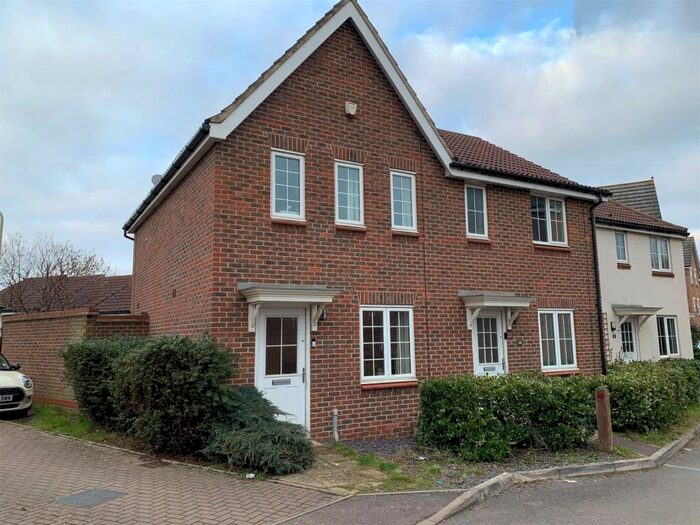 2 Bedroom Semi-Detached House To Rent In Beatty Rise, Spencers Wood, Reading, Berkshire, RG7