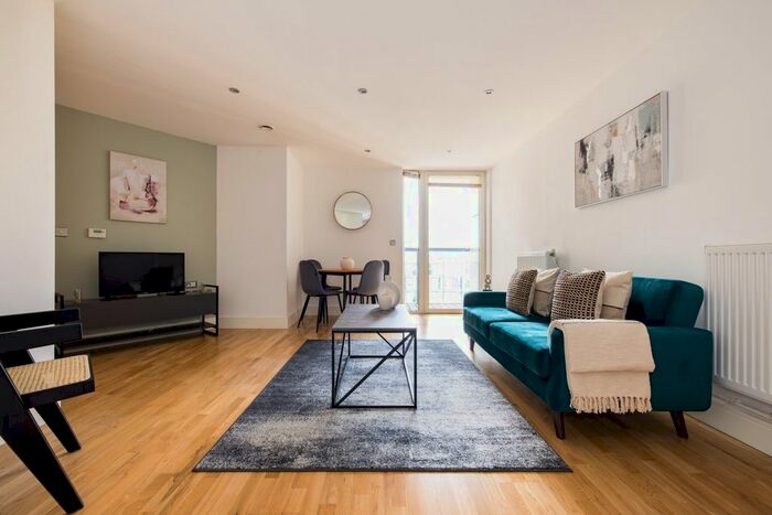 1 Bedroom Flat To Rent In Dowells Street, London, SE10