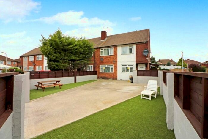 2 Bedroom Maisonette To Rent In Larch Crescent, Hayes, Greater London UB4