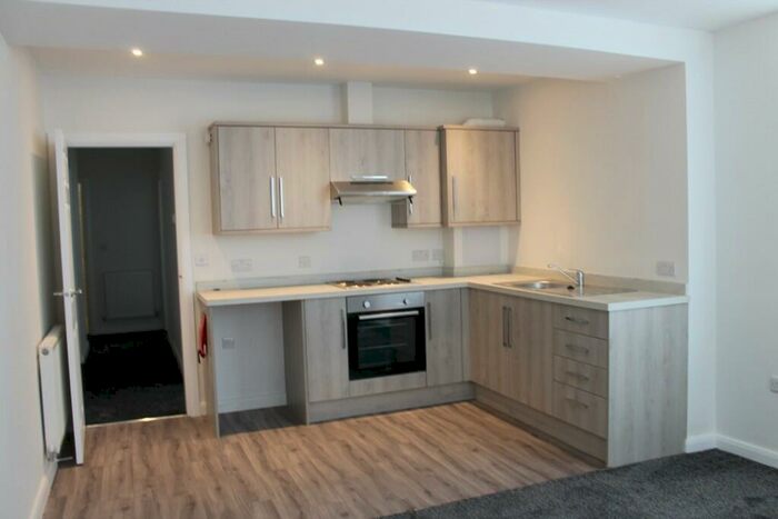 2 Bedroom Flat To Rent In Union Road, BB5