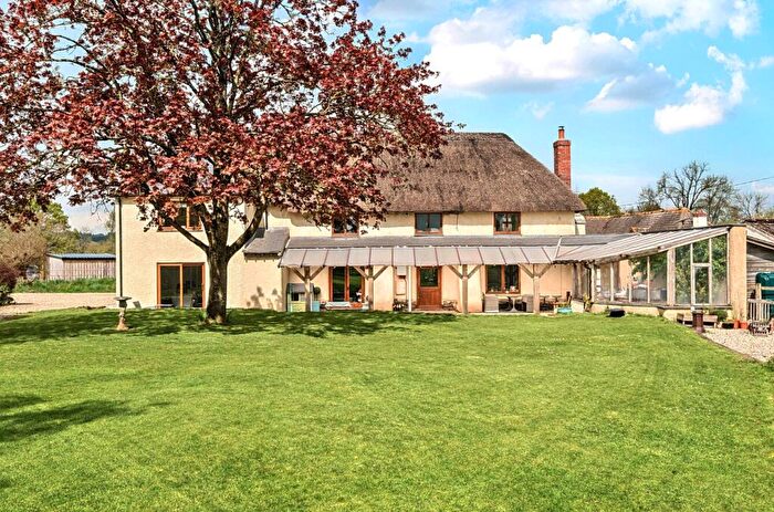 5 Bedroom Detached House For Sale In Broadclyst, Exeter, EX5