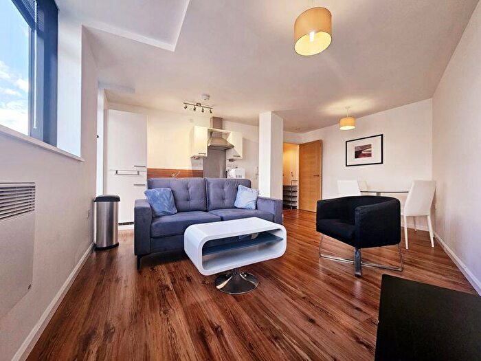 2 Bedroom Apartment To Rent In Mann Island, Liverpool, L3