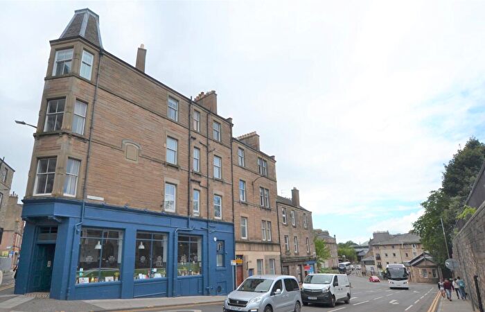 1 Bedroom Flat To Rent In Canonmills, Edinburgh, EH3