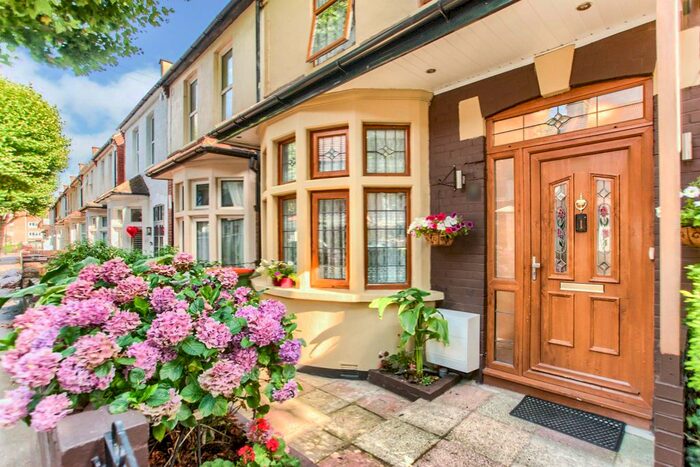 4 Bedroom Terraced House For Sale In Monmouth Road, London, E6