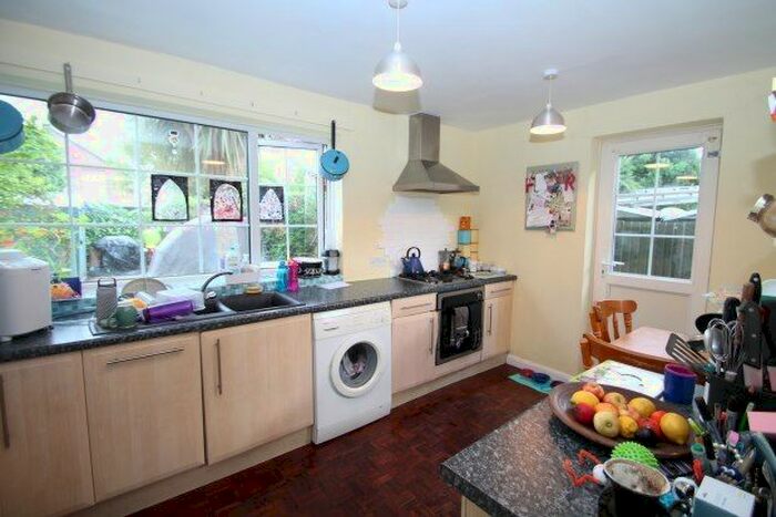 2 Bedroom Semi-Detached House To Rent In Albert Road, London, SE20