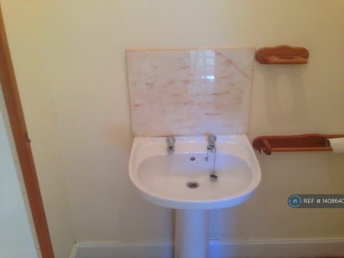 2 Bedroom Bungalow To Rent In Perth Street, Blairgowrie, PH10