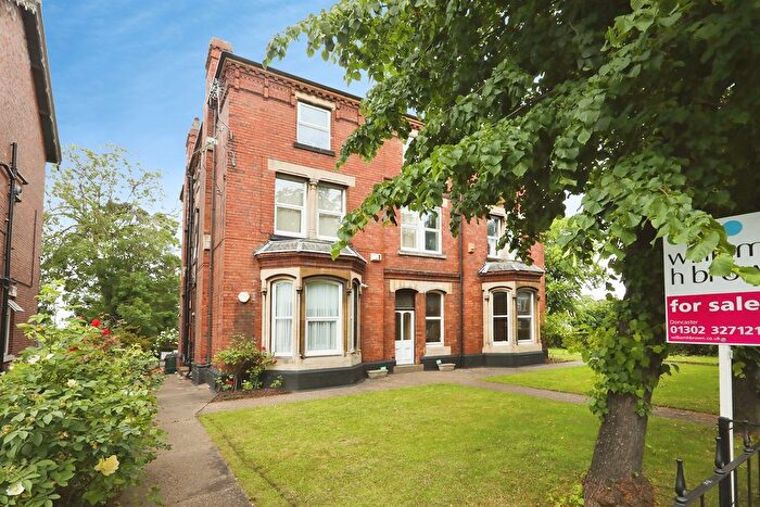 2 Bedroom Flat For Sale In Thorne Road, Doncaster, DN1