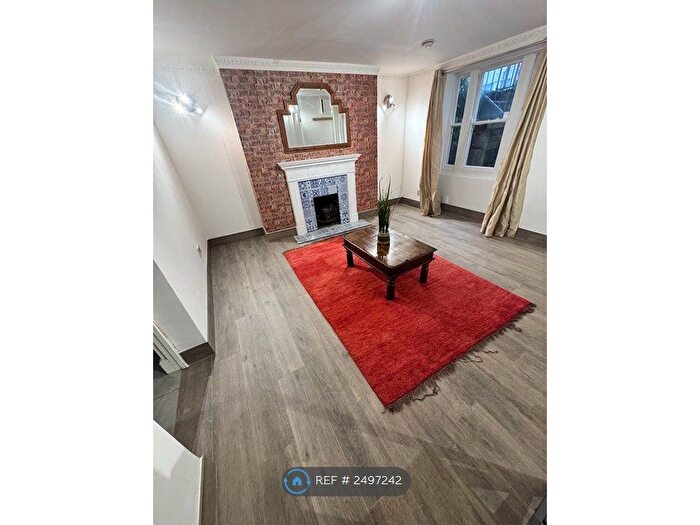 1 Bedroom Flat To Rent In Mornington Crescent, London, NW1