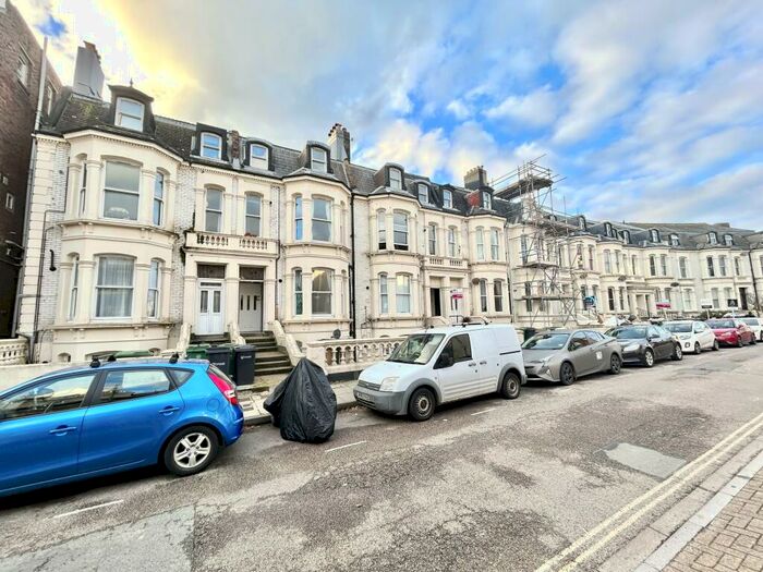 1 Bedroom Apartment To Rent In Alhambra Road, Southsea, PO4