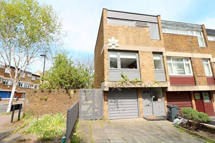 3 Bedroom Terraced House For Sale In York Hill, West Norwood, SE27