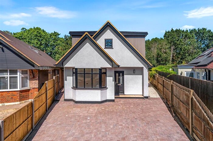 4 Bedroom Detached House For Sale In Dudley Close, Addlestone, KT15