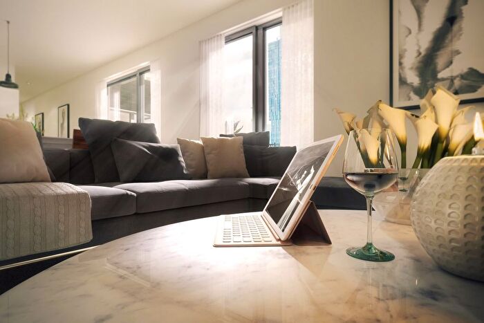 1 Bedroom Flat For Sale In Liverpool Street, Salford, M5