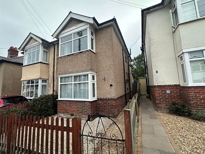 2 Bedroom Semi-detached House To Rent In Roberts Road, Totton, SO40