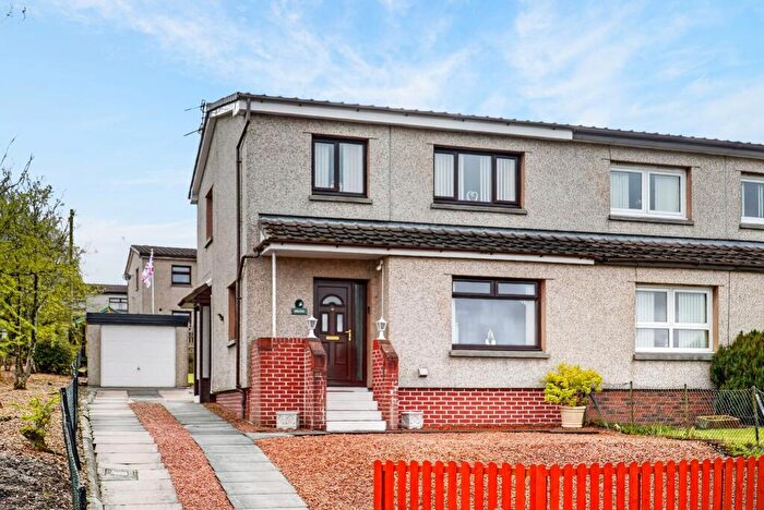 3 Bedroom Semi-Detached House For Sale In Dalhanna Drive, New Cumnock, KA18