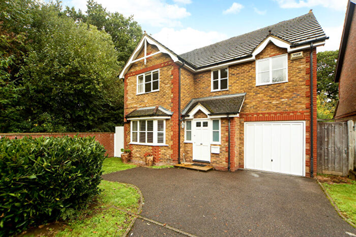 4 Bedroom Detached House To Rent In Parnell Gardens, Weybridge, Surrey, KT13
