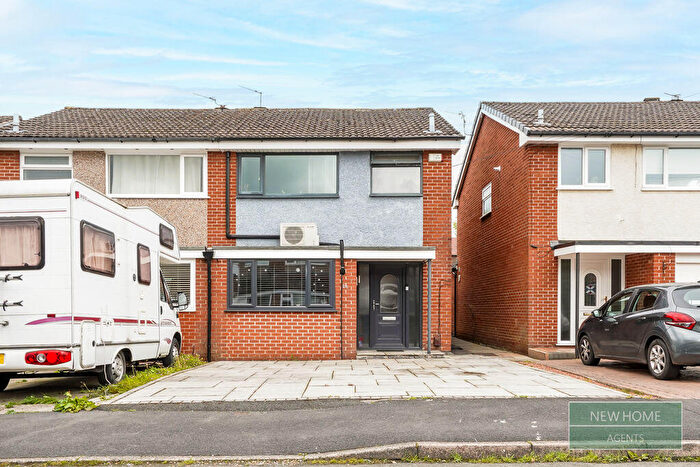 3 Bedroom Semi-Detached House For Sale In Borrowdale Road, Stockport, SK2