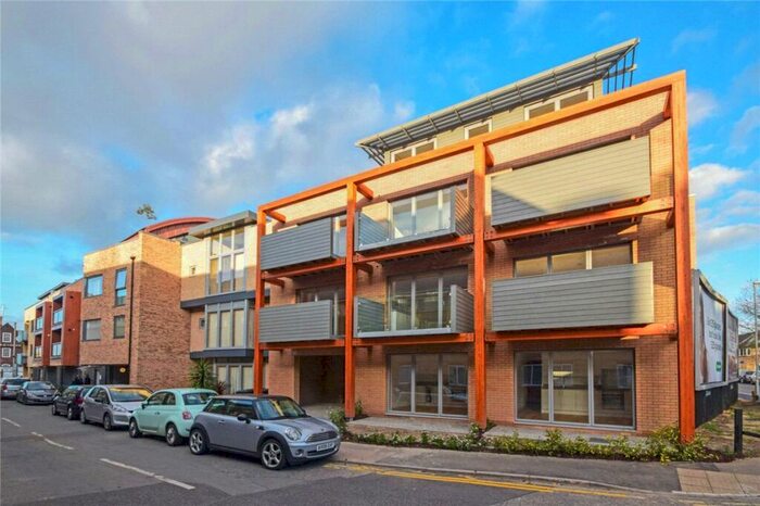2 Bedroom Apartment To Rent In New Street, Cambridge, CB1