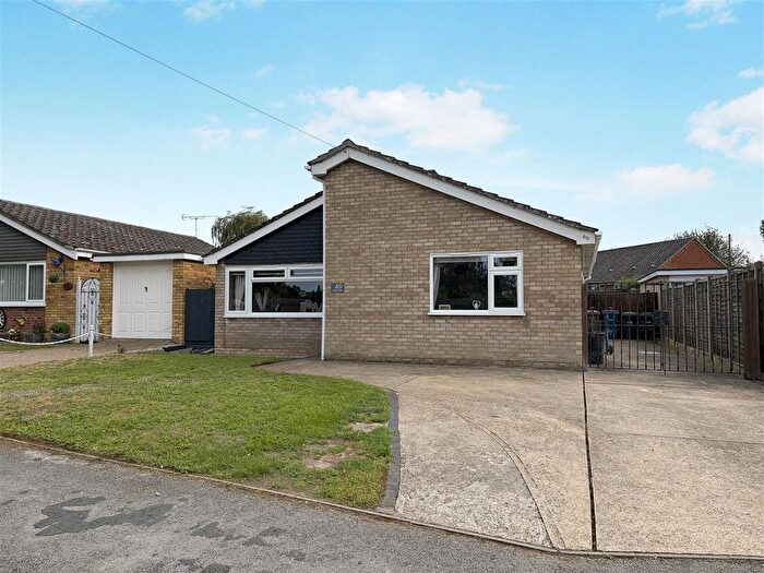 3 Bedroom Detached Bungalow For Sale In Woodcutters Way, Lakenheath, IP27